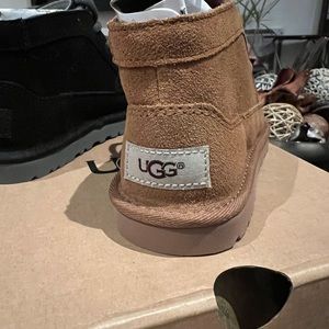 CHILDREN UGG BOOTS